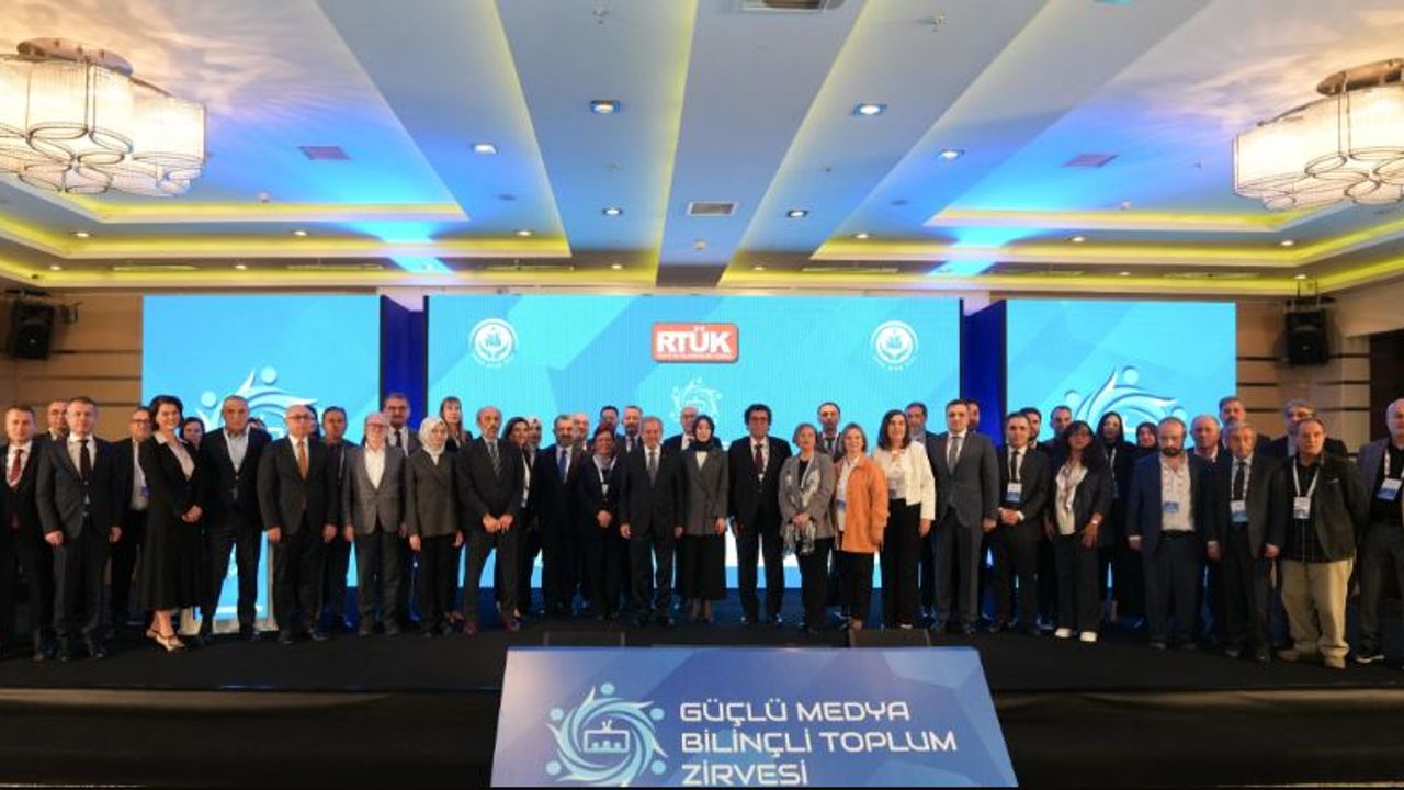 “Güçlü Medya, Bilinçli Toplum Zirvesi” başladı