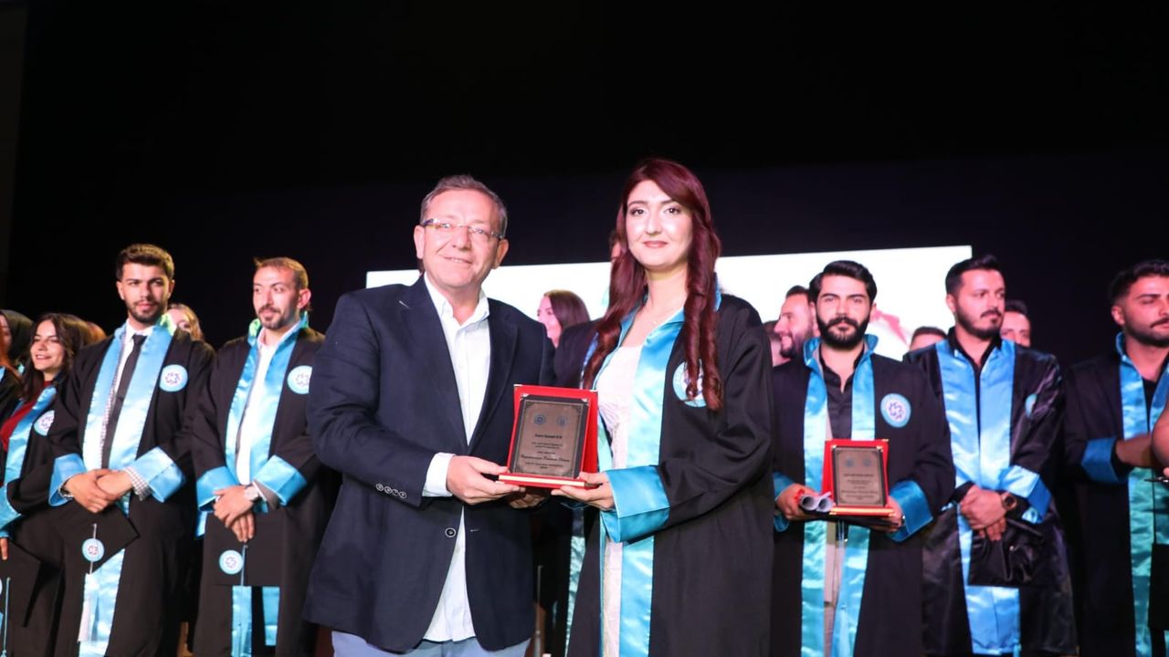 Kars Valisi Ziya Polat, Kafkas Üniversitesi Devlet Konservatuvarı Mezuniyet Törenine Katıldı