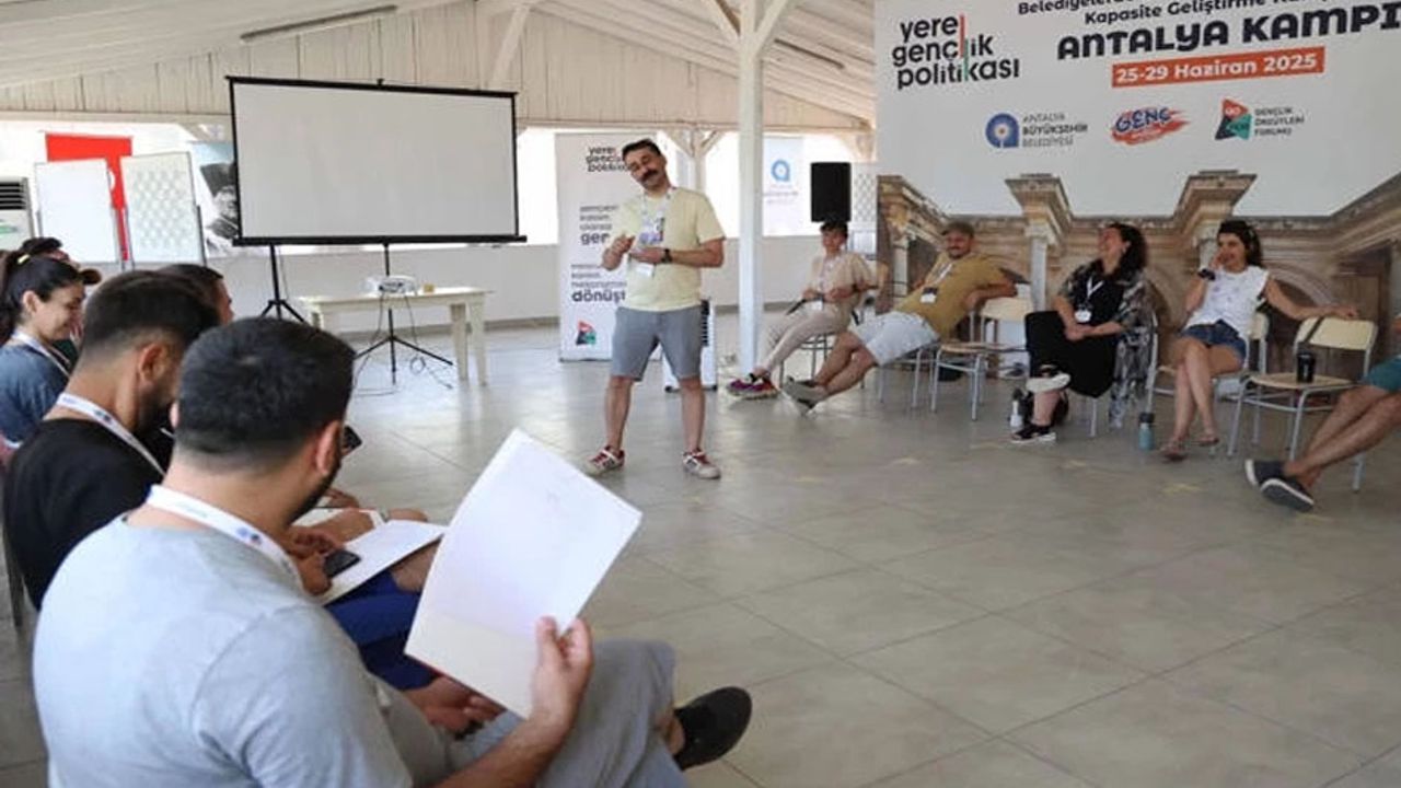 Antalya’da belediyeler arası gençlik buluşması