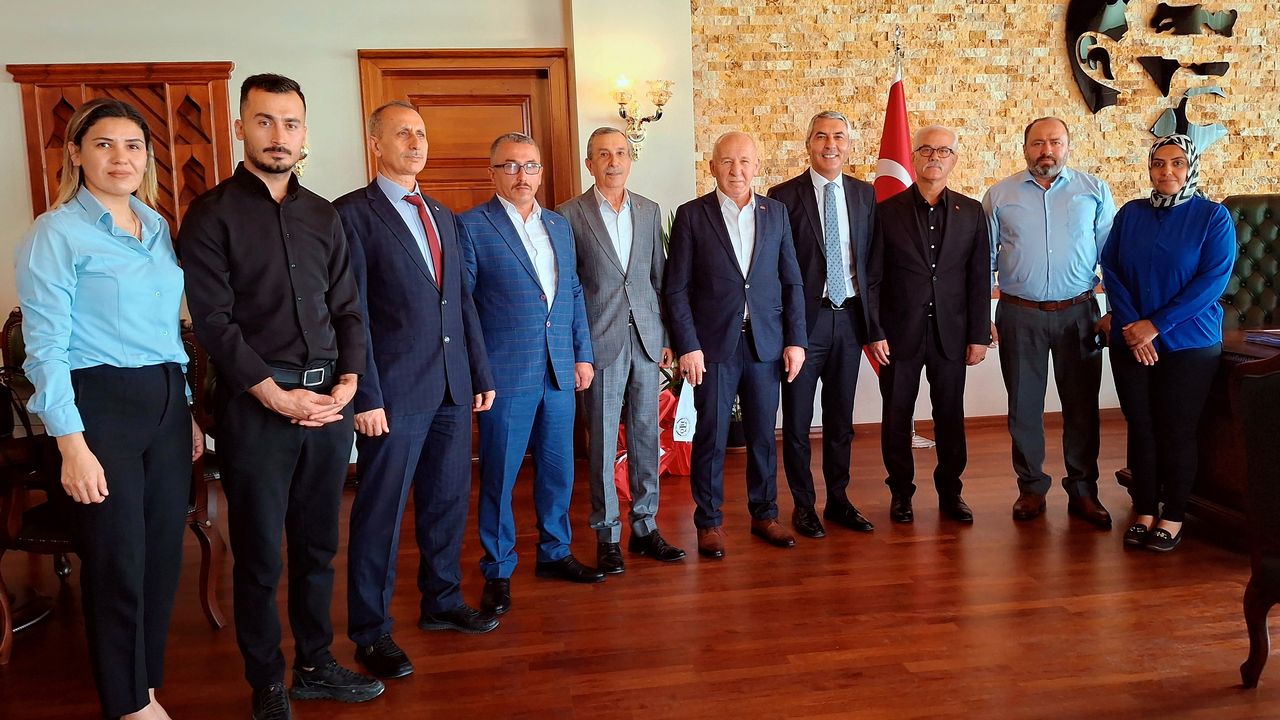 MHP Beypazarı İlçe Teşkilatı’ndan Kaymakam Ünal Coşkun’a ziyaret