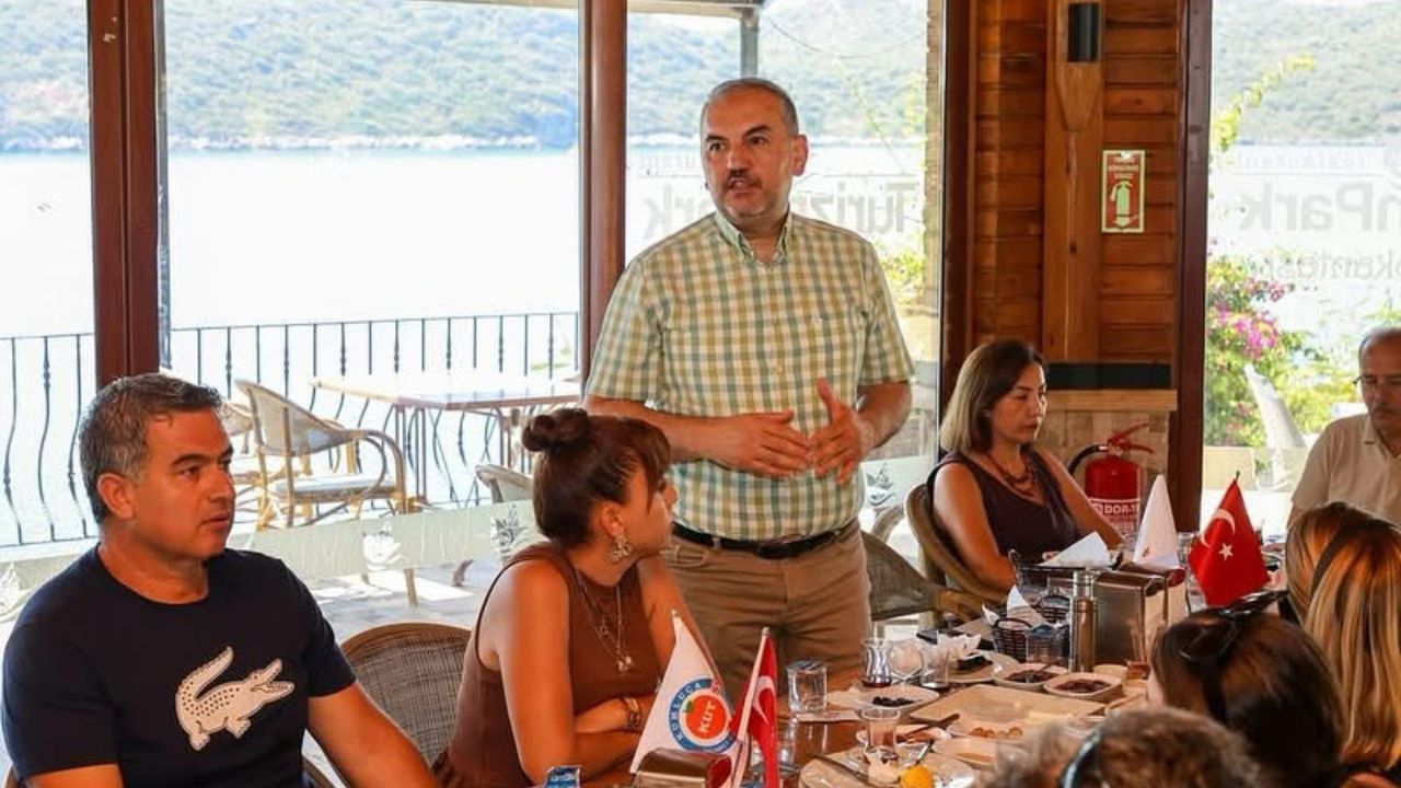 Antalya Kaş’ta Mali müşavirlerle istişare toplantısı düzenlendi