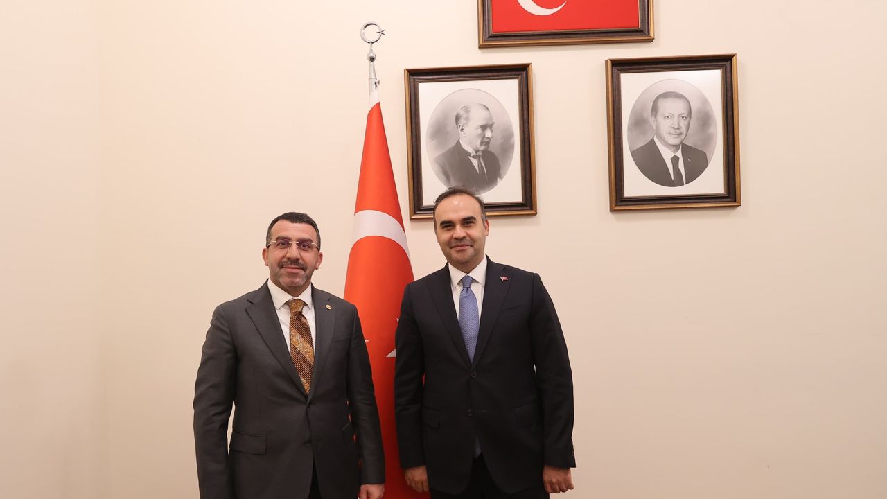Kars Milletvekili Adem Çalkın’dan Bakan Kacır’a Kars’ın talepleri iletildi