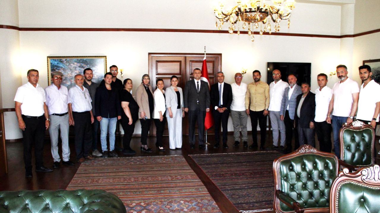 AK Parti Beypazarı İlçe Teşkilatından Kaymakam Ünal Coşkun’a ziyaret