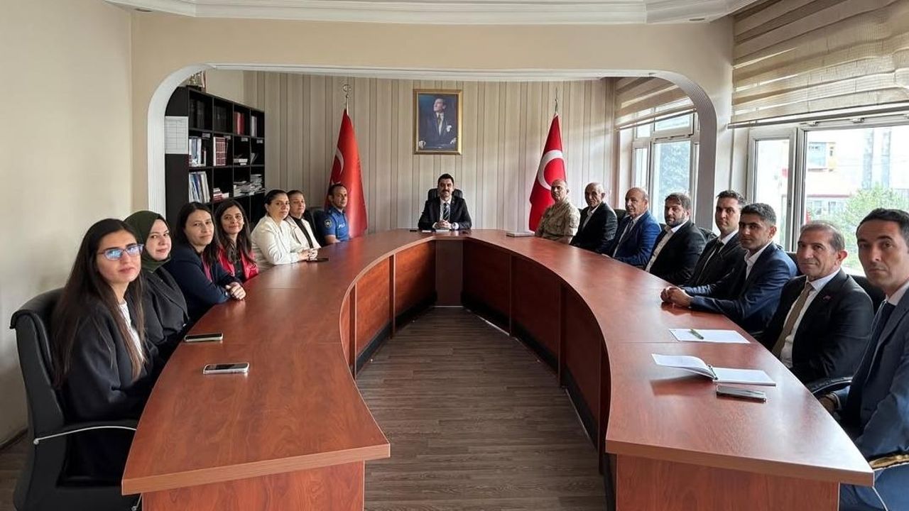 Susuz Kaymakamı Muhammed Emin Tutal başkanlığında Değerlendirme Toplantısı gerçekleştirildi