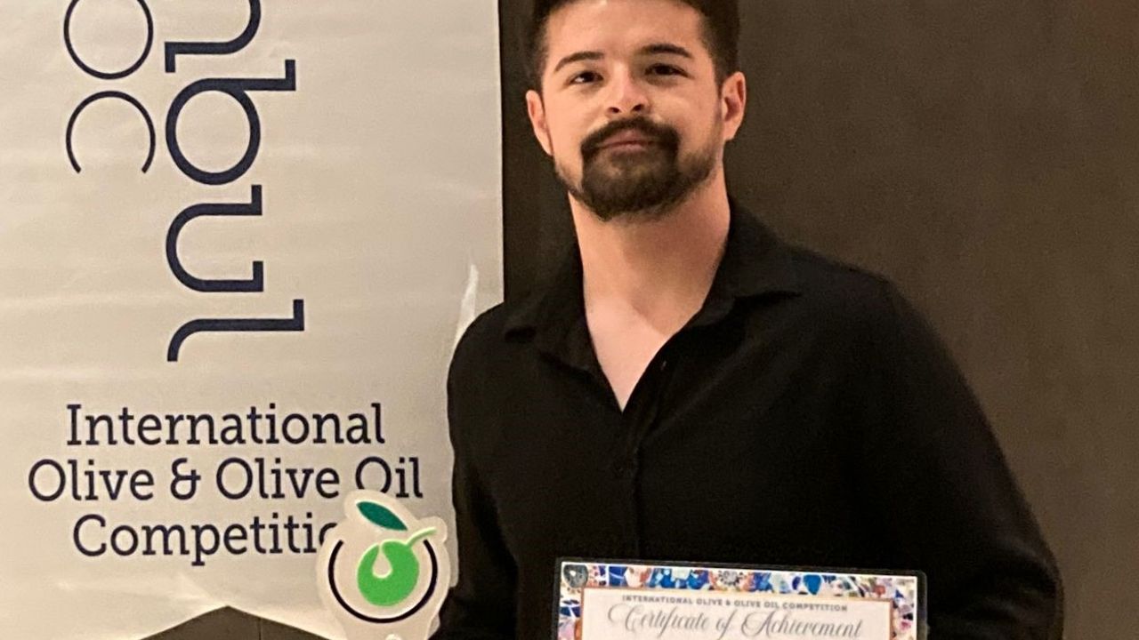 Köyde Üretti Uluslararası 2 Ödül Aldı