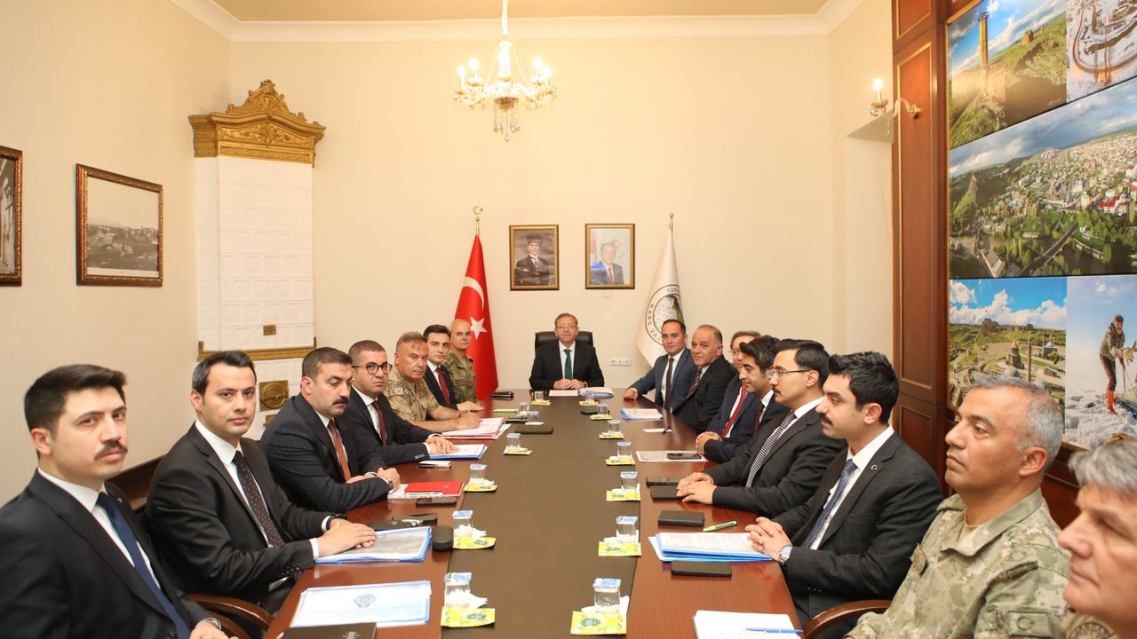 Kars’ta “İl Güvenlik ve Asayiş Koordinasyon Toplantısı” gerçekleştirildi