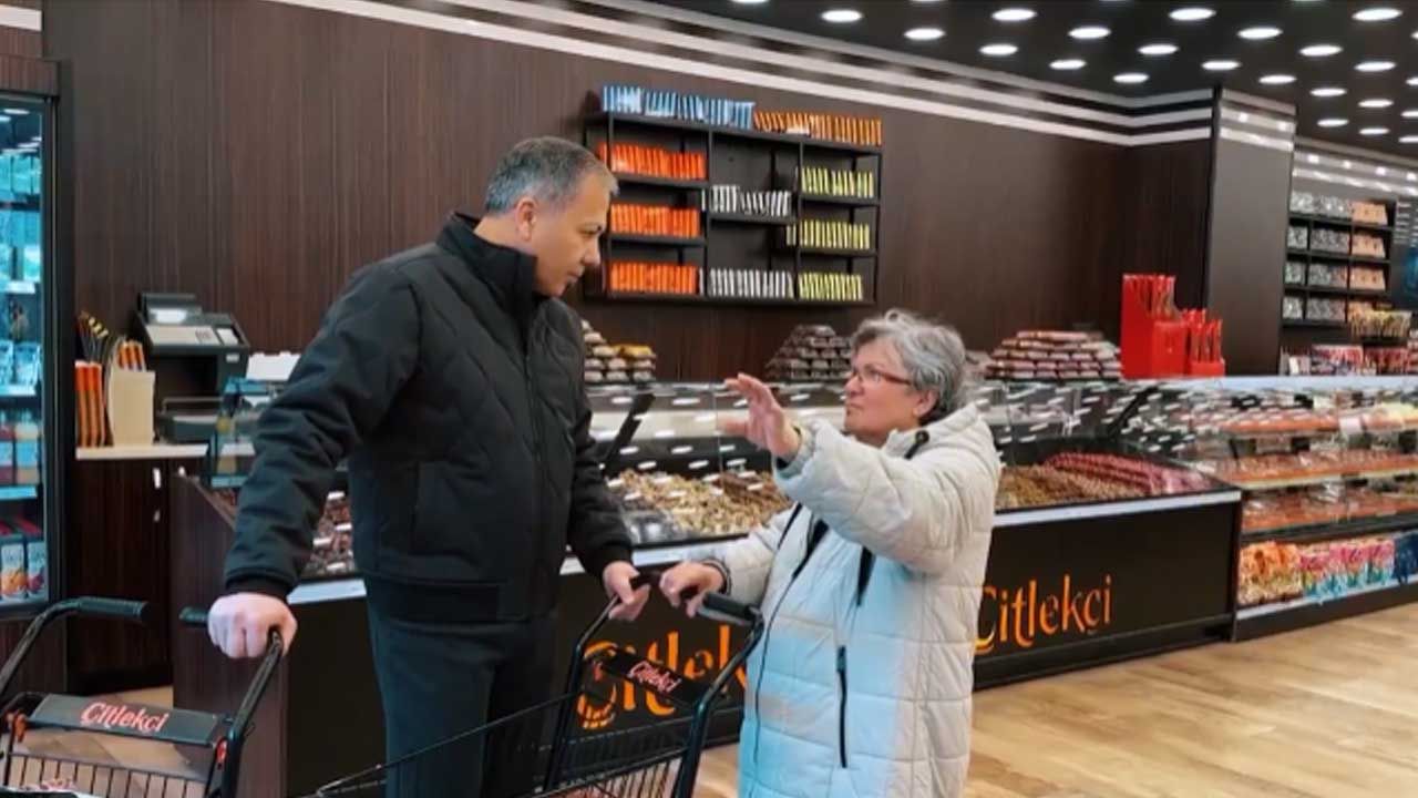 Bakanlar, boykot çağrılarına karşı alışveriş yaptı
