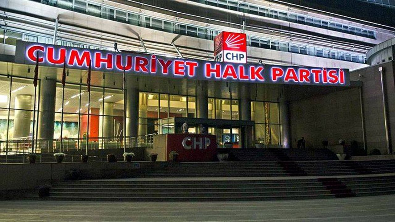 CHP’li üç belediye başkanına gözaltı: MYK olağanüstü toplandı