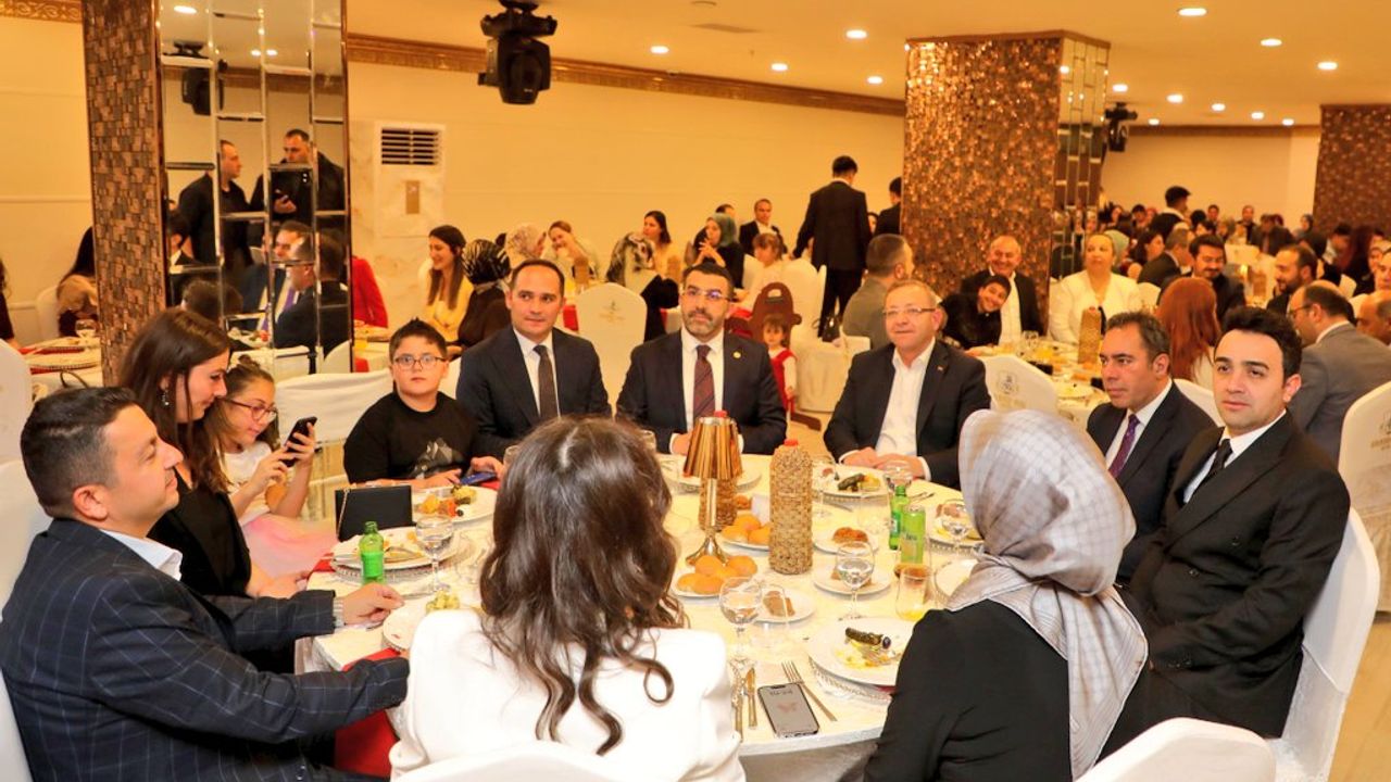 Kars’ta görev yerleri değişen hakim ve savcılara veda programı düzenlendi