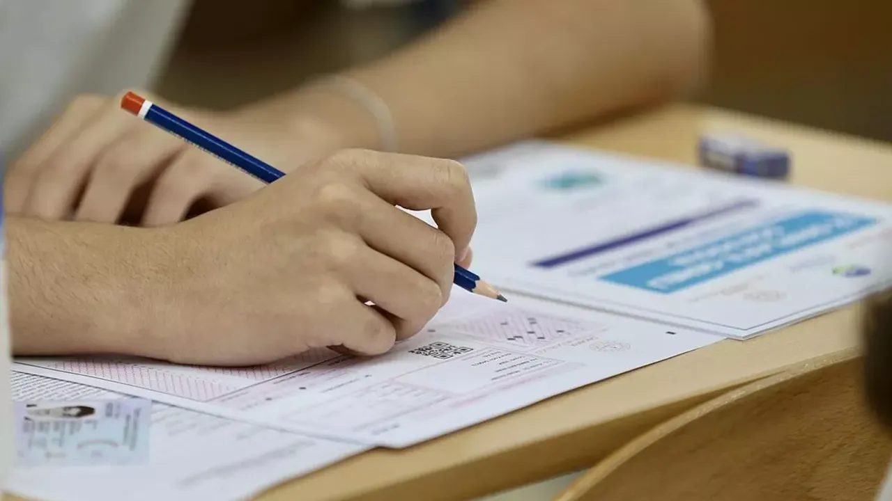 YKS soru kitapçıkları: 81 il ve KKTC’deki 250 sınav merkezine sevkiyat başladı