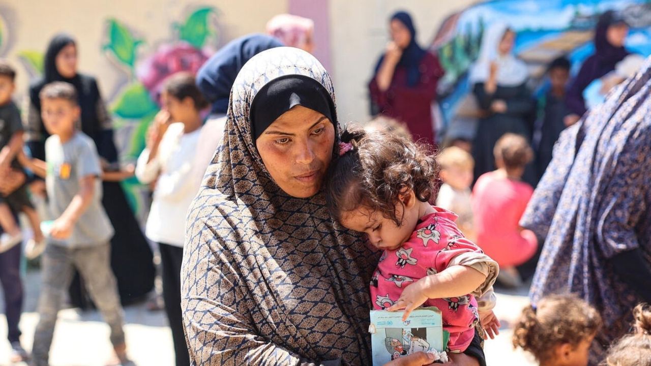 İsrail ablukası Gazzeli çocukları ölümcül hastalıklara sürüklüyor