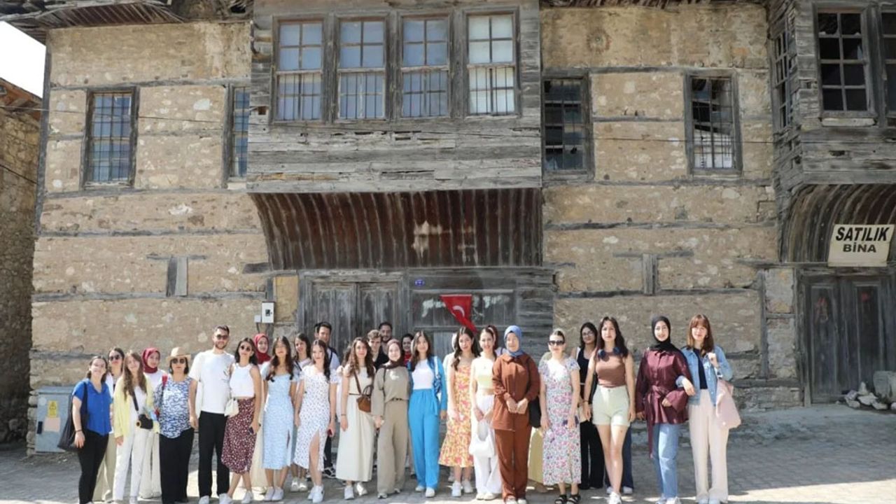 “Keşif Isparta” yeni dönem gezileriyle başladı