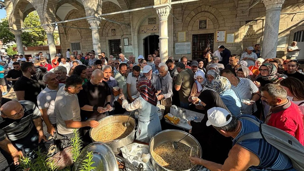 Isparta’da ortak aşure programı düzenlendi