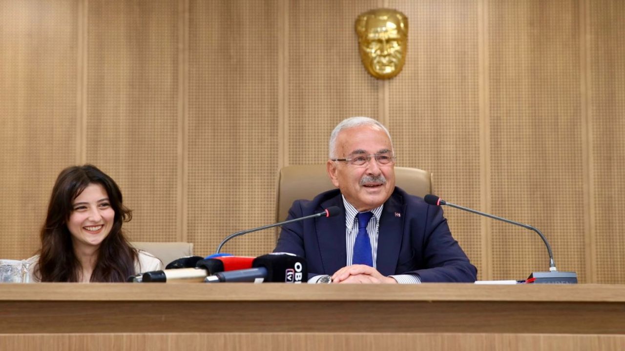 Sevgi tırı ile sevgiyi büyüteceğiz