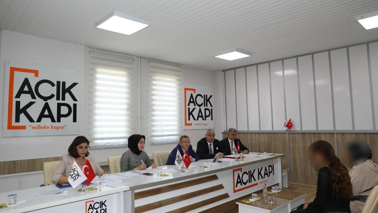 Kars Valisi Ziya Polat, Halk Günü’nde, Devlet olarak her zaman milletimizin hizmetindeyiz