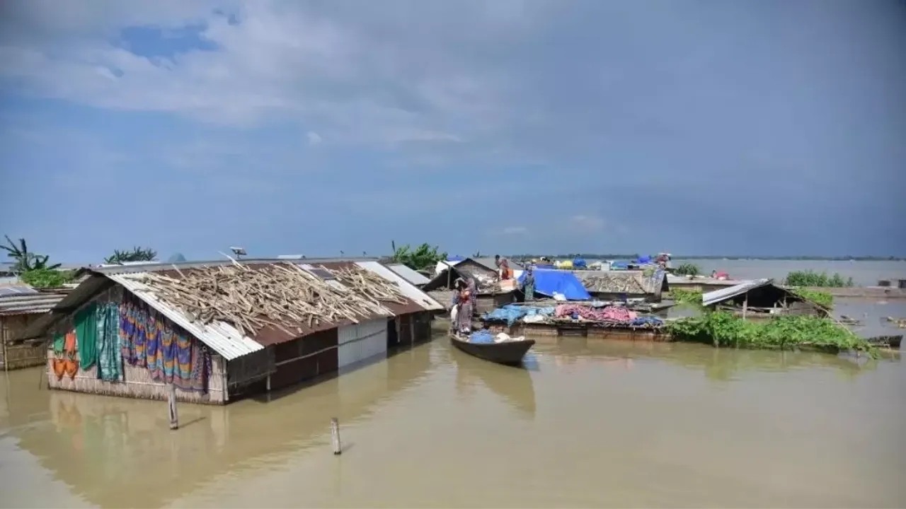 Hindistan’da muson yağışları can almaya devam ediyor: Ölü sayısı 78’e yükseldi