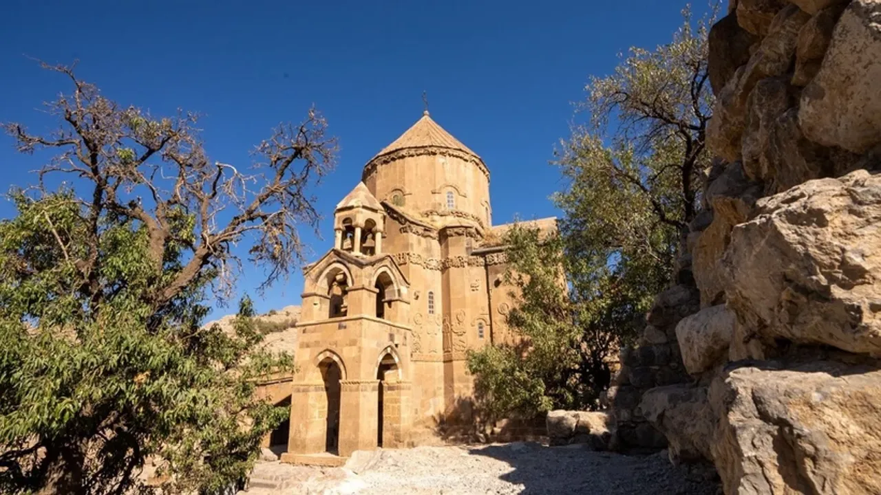 Van Kültür Yolu Festivali sanatla başladı