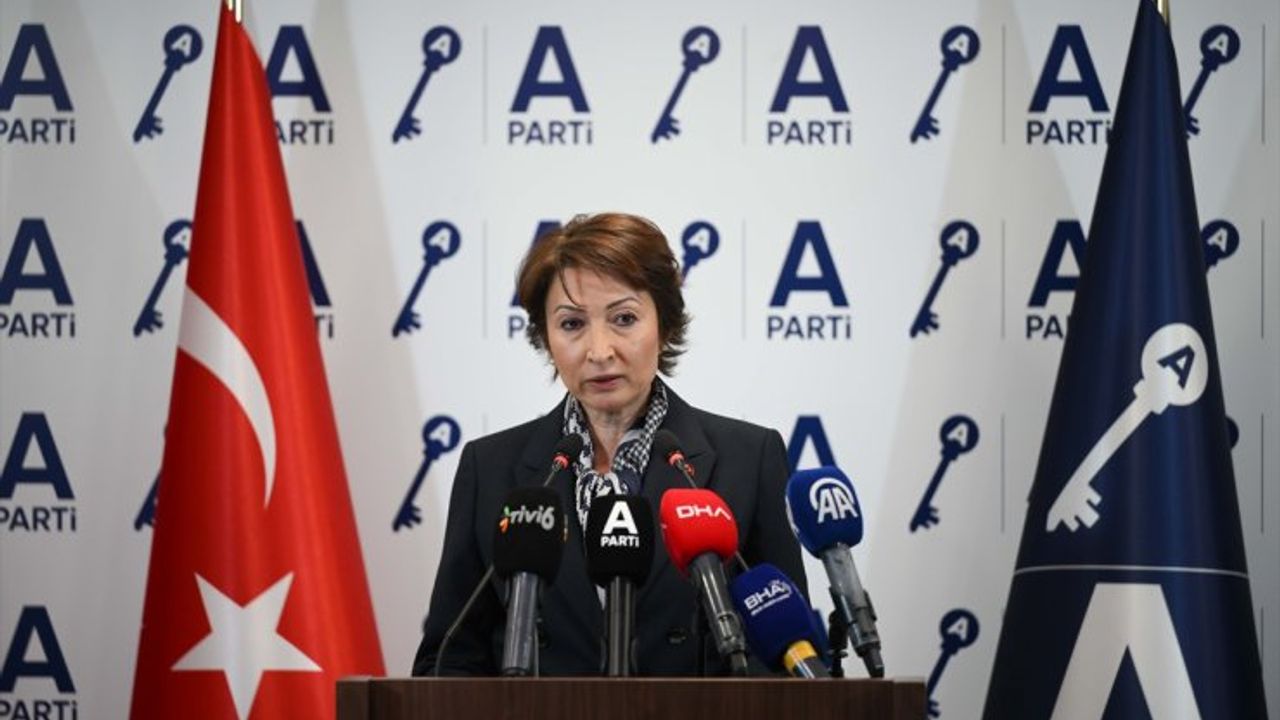 Küçükali’den Torba Yasa Teklifine tepki: Yangından mal kaçırır gibi torba yasa hazırlamak kamu vicdanıyla bağdaşmıyor