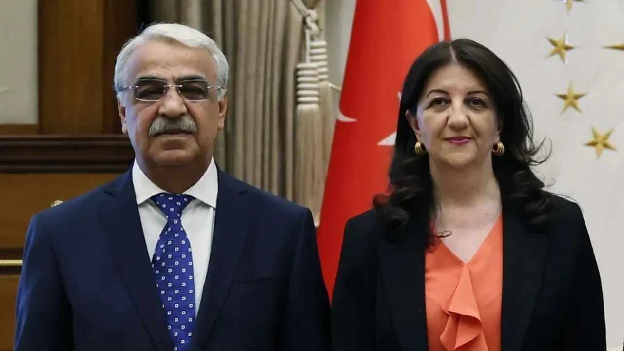 DEM Parti heyetinden Bahçeli’ye ziyaret