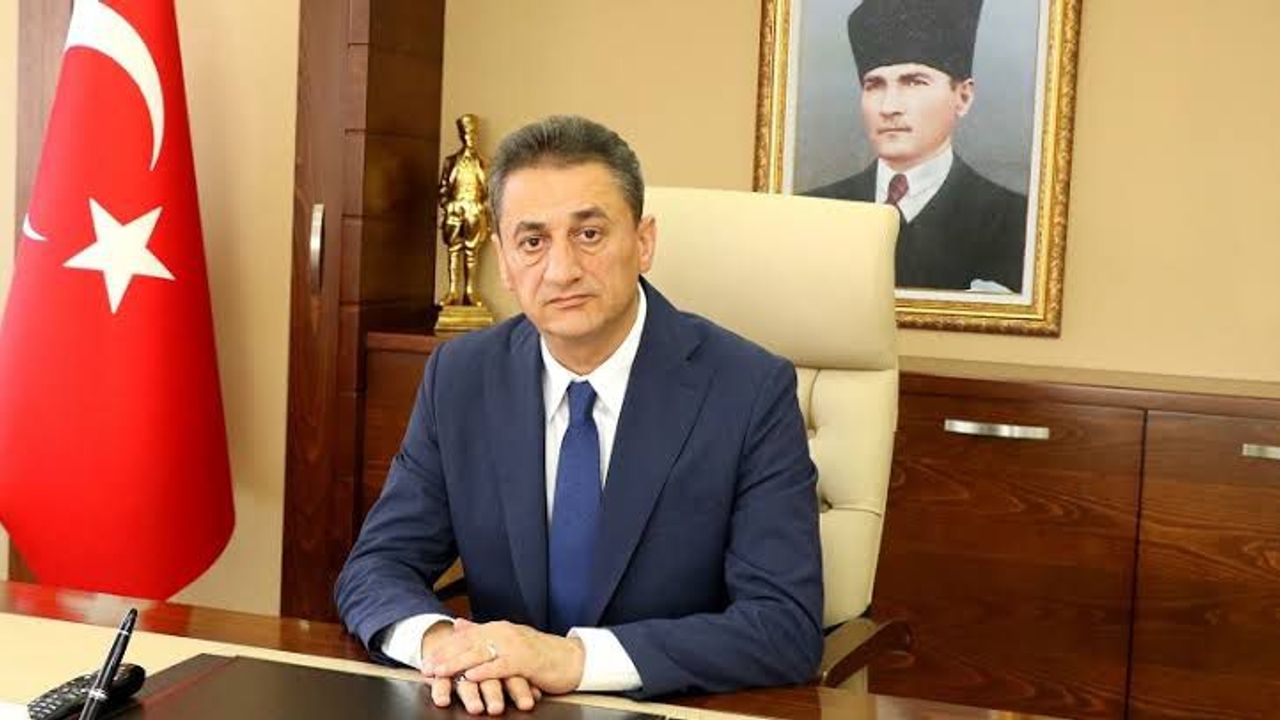 Rizeli Vali ailesi ile kaza geçirdi