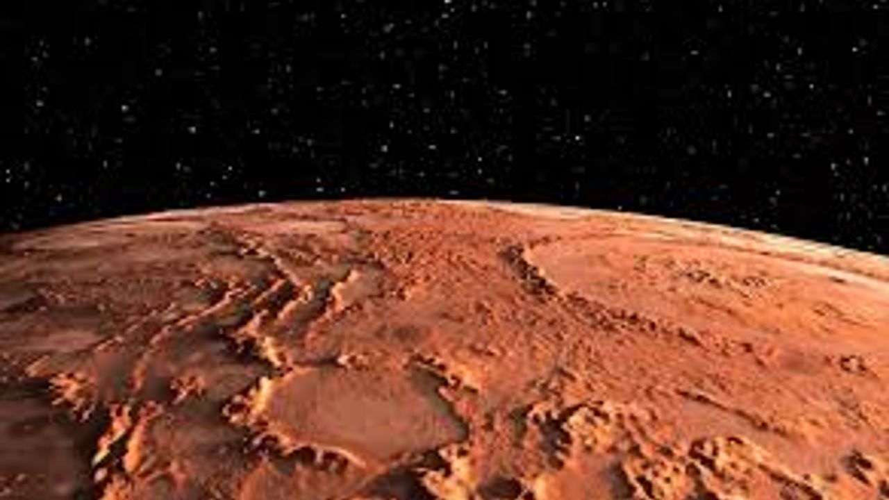 Mars’ta sürpriz keşif: Kızıl gezegenin altında binlerce kilometrelik nehir izleri