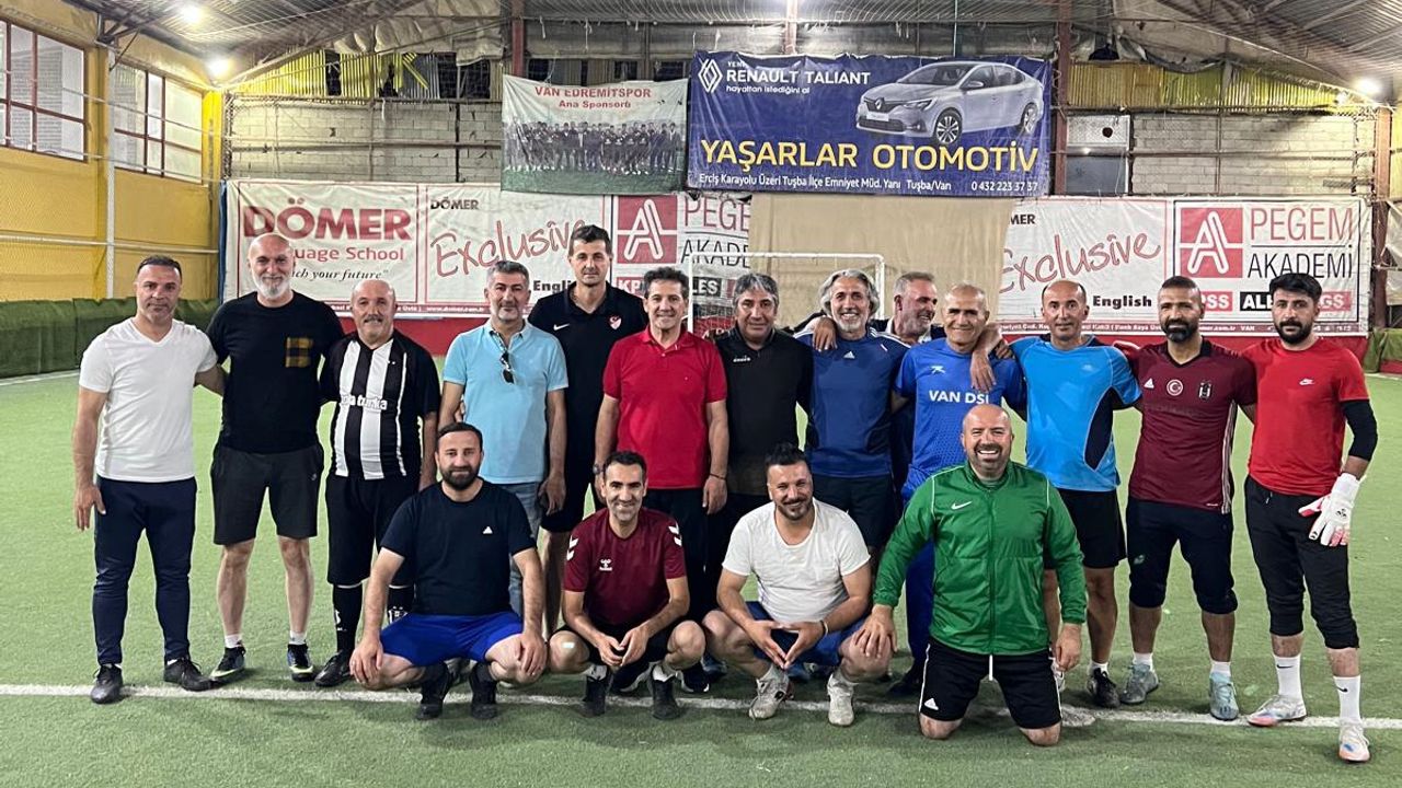Van futbolu Sağdinçler halısahada buluştu