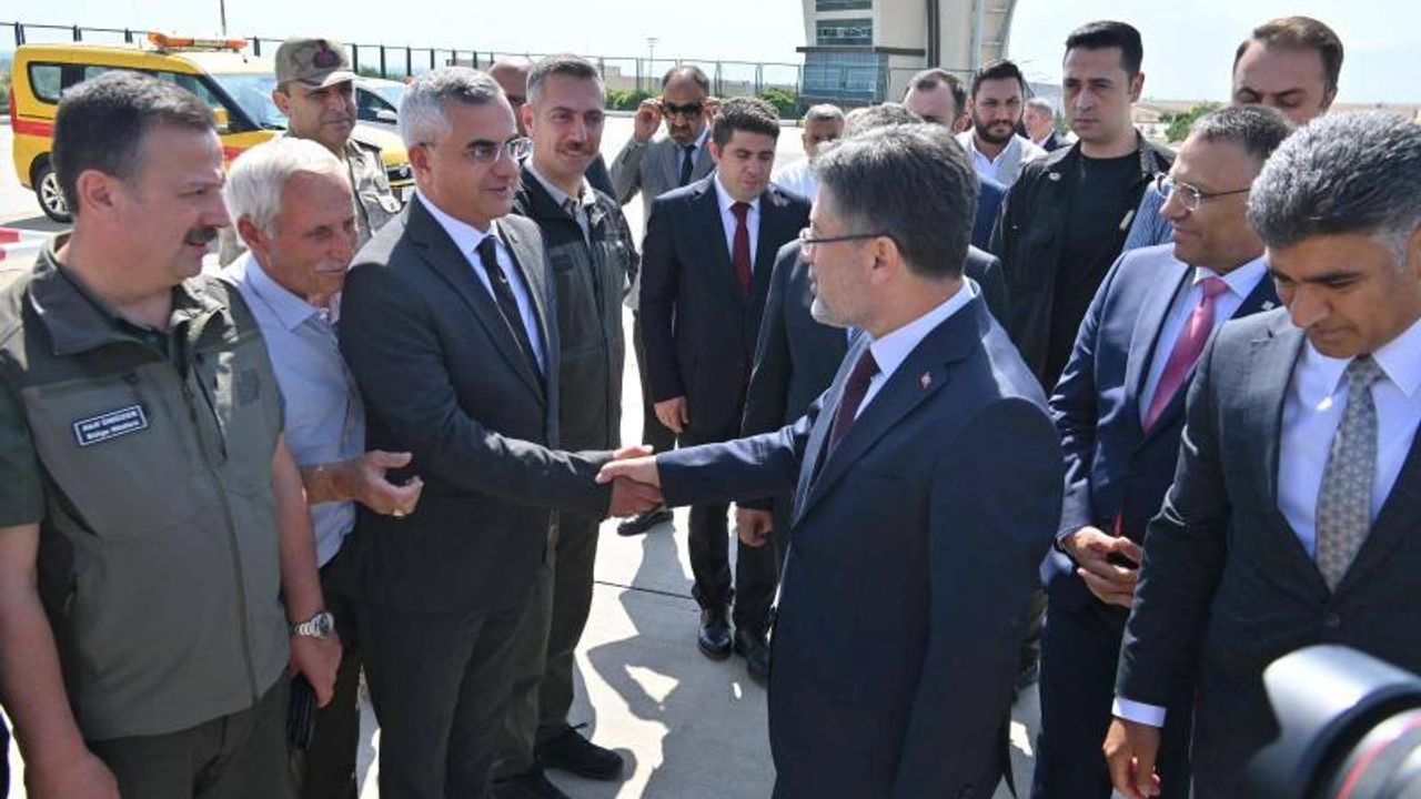 Tarım ve Orman Bakanı İbrahim Yumaklı Iğdır’da çiftçilerle buluştu