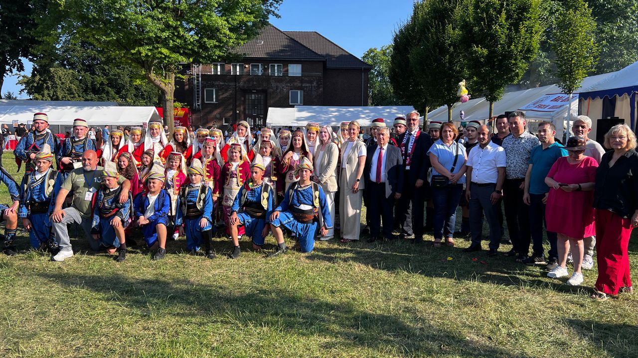 Moers’te 18. Balıkesirliler Hıdırellez Şenliği coşkuyla kutlandı