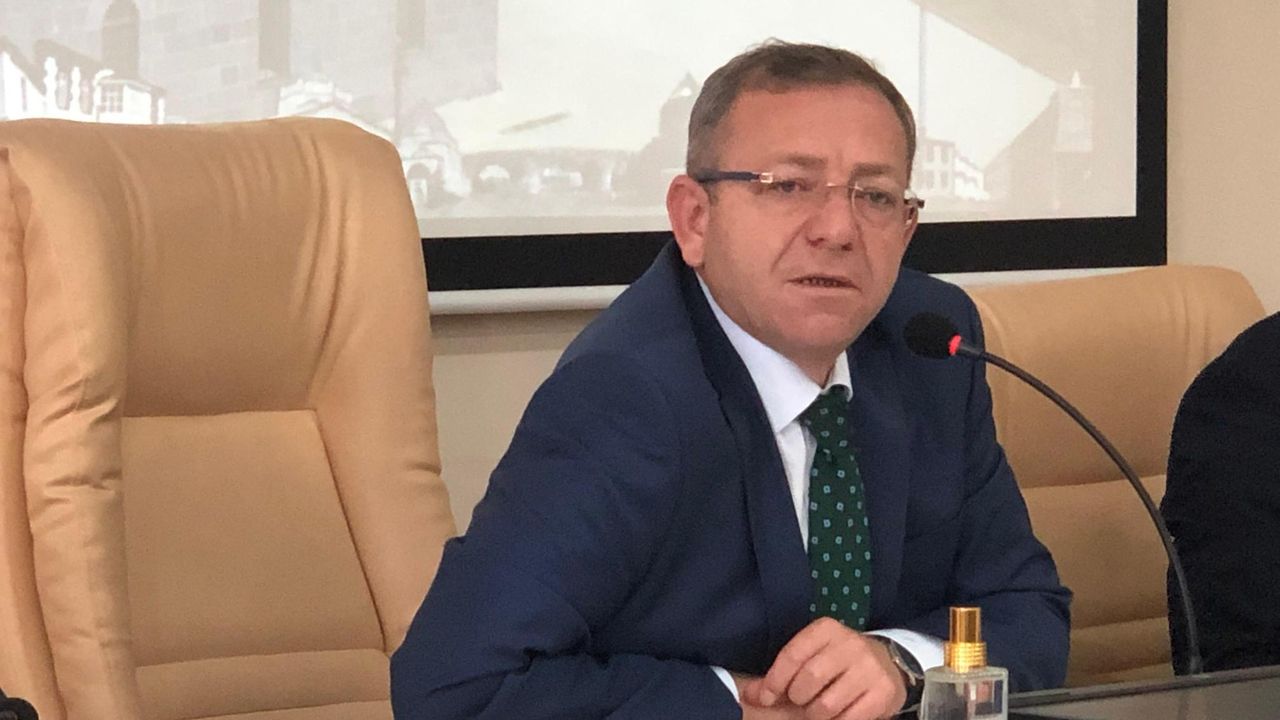 Kars Valisi Ziya Polat yatırımcılara çağrıda bulunarak: “Fabrikalar kiraya verilmeye hazır”
