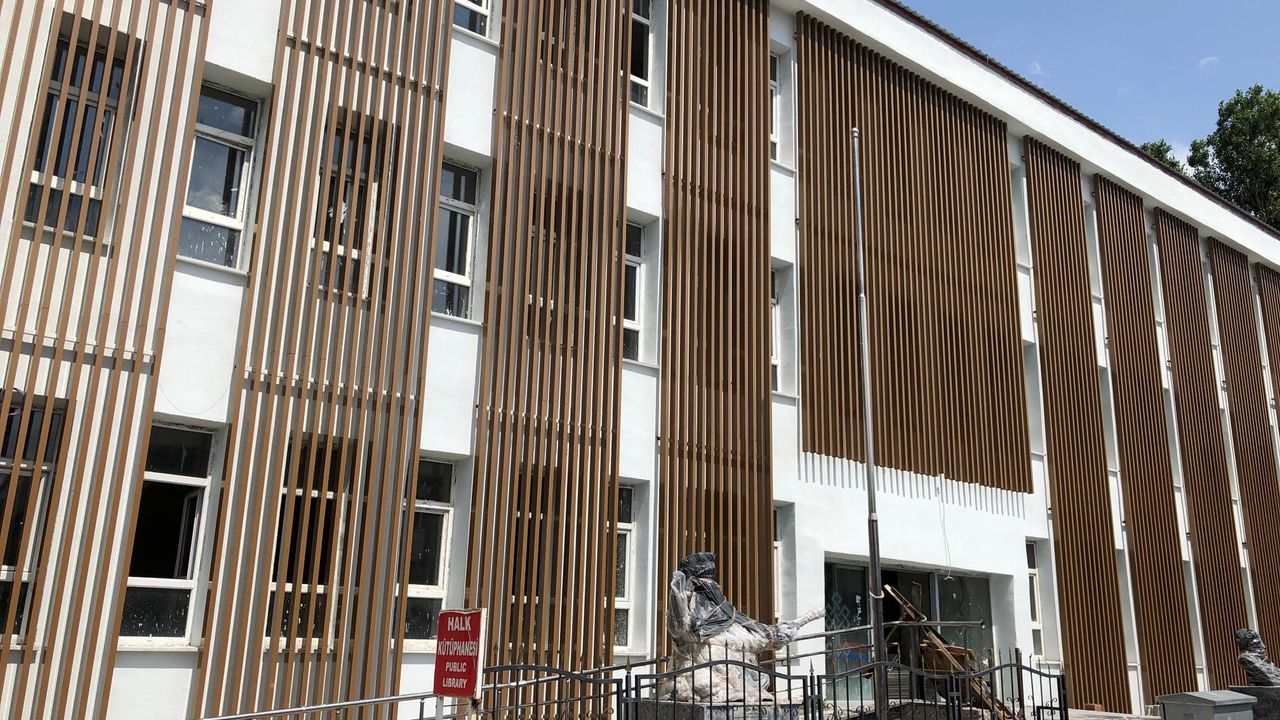 Kars İl Halk kütüphanesi onarım çalışmaları sona yaklaşıyor