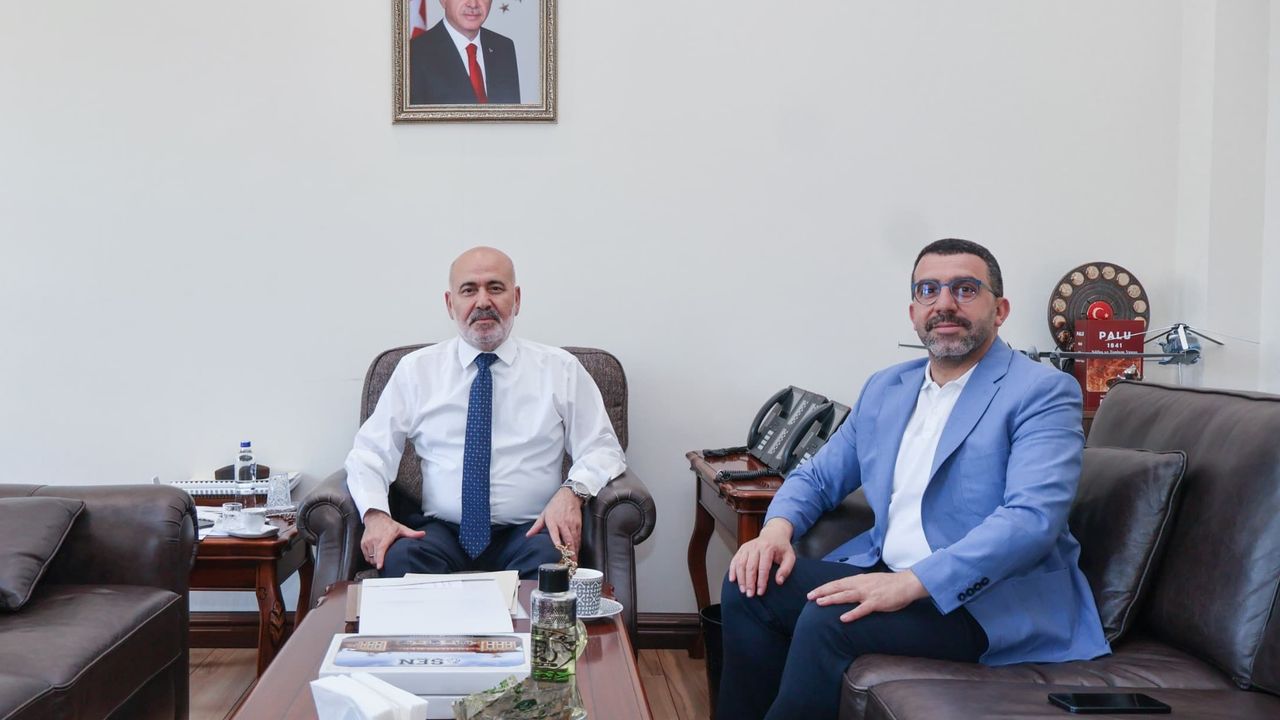 AK Parti Kars Milletvekili Adem Çalkın, İçişleri Bakan Yardımcısı Mehmet Sağlam’ı ziyaret etti