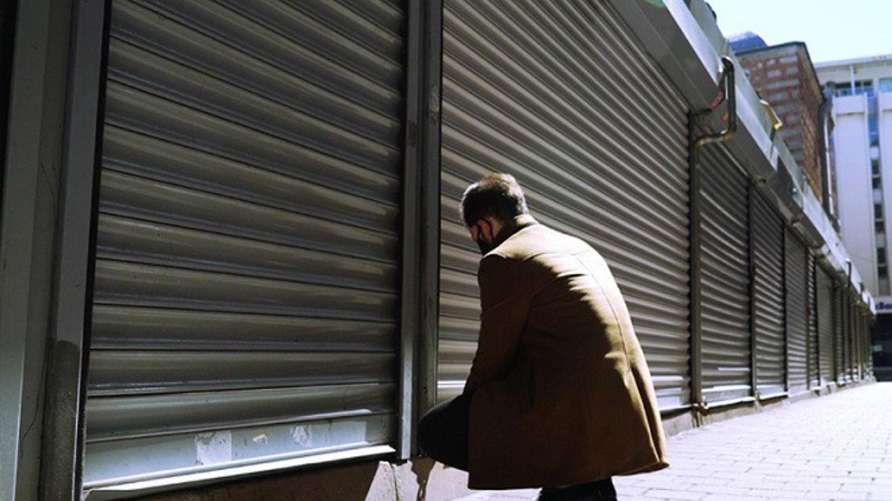 Van, kepenk kapatıyor!