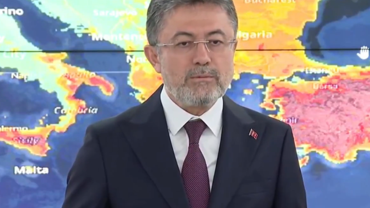 Bakan Yumaklı: “Yangınları büyük ölçüde kontrol altına aldık, risk bu hafta daha yüksek”