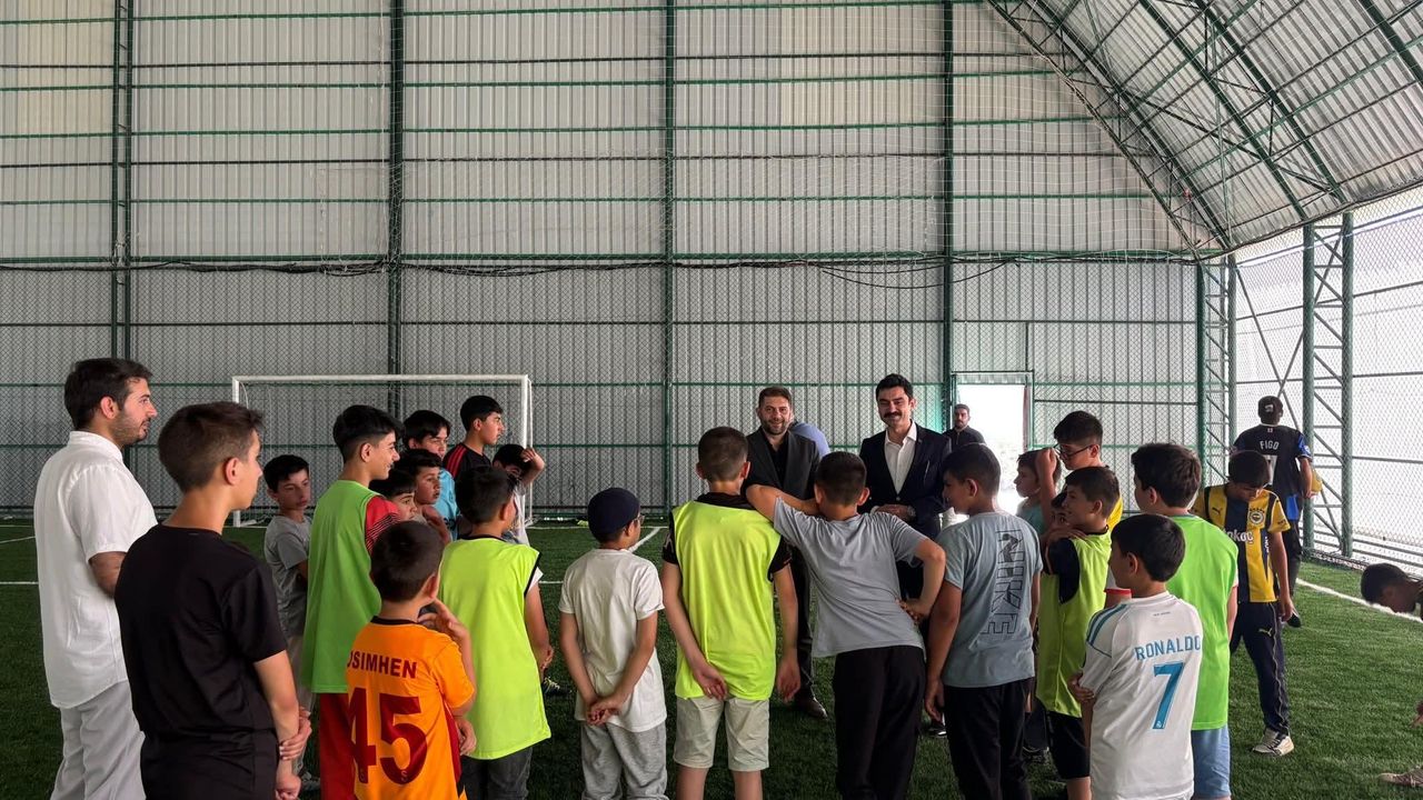 Kaymakam Tutal ve Müftü Aydın, Yaz Kur’an Kursu öğrencileriyle sahada buluştu