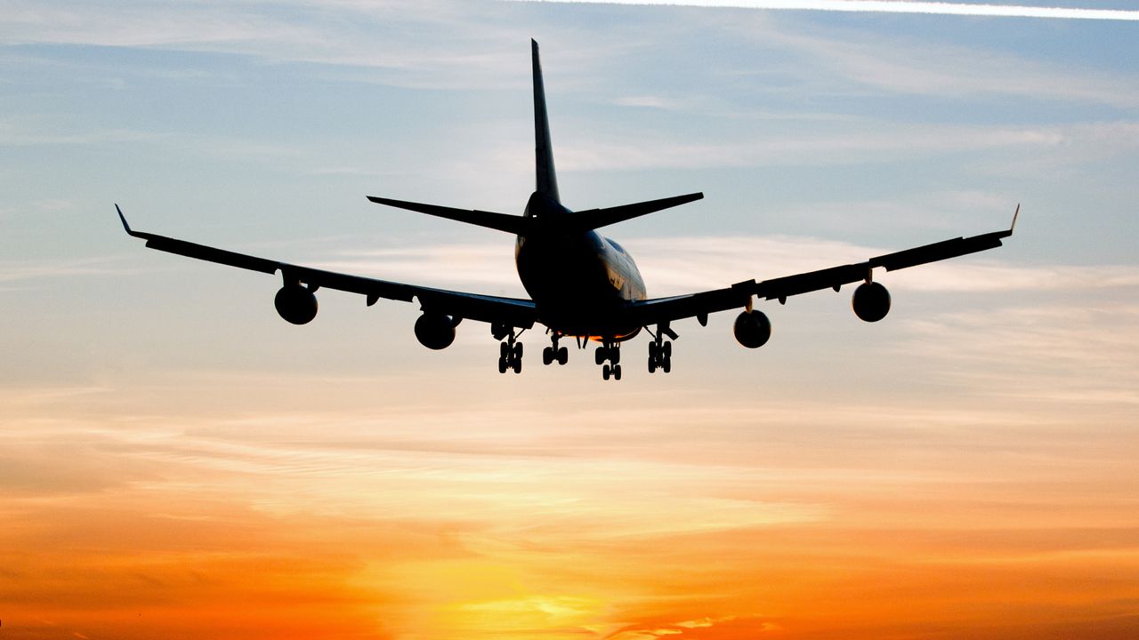 Rusya’da yolcu uçağı kayboldu