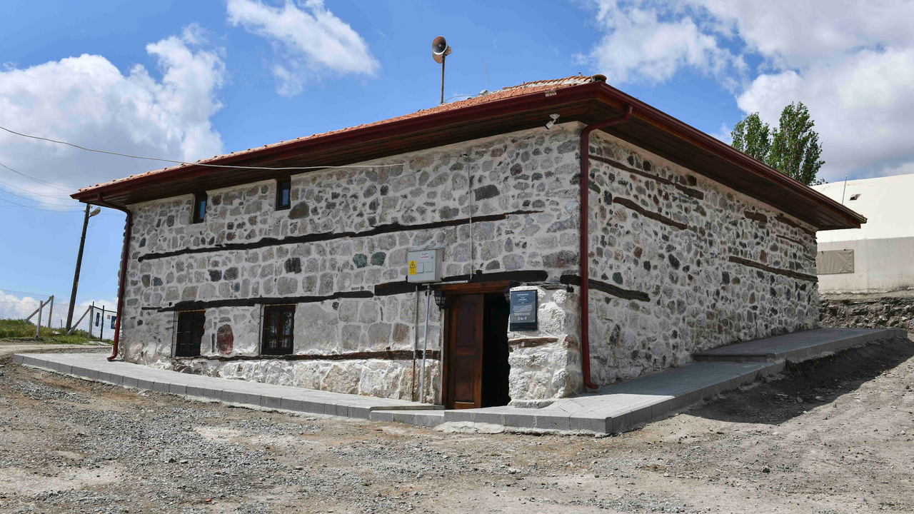 Kalecik Yalım Camisi’nin restorasyon çalışmalarını tamamladı