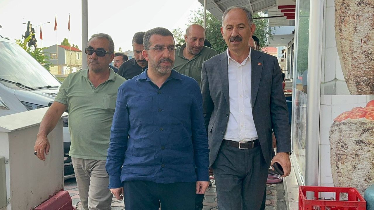 AK Parti Kars Milletvekili Adem Çalkın, Arpaçay’da vatandaşlarla buluştu