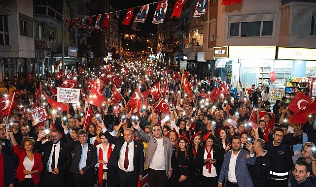 Balçova’da festival ve konserli Zafer Bayramı coşkusu