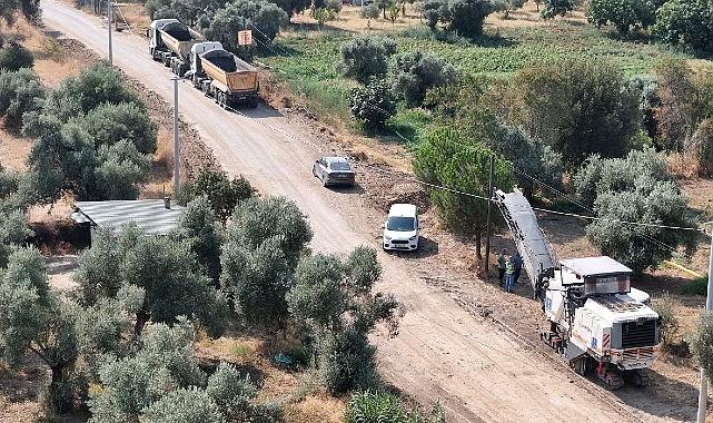 Başkan Çerçioğlu Efeler’in yollarını yeniliyor