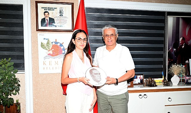 Derece yapan öğrenciden Başkan Topaloğlu’na teşekkür ziyaret