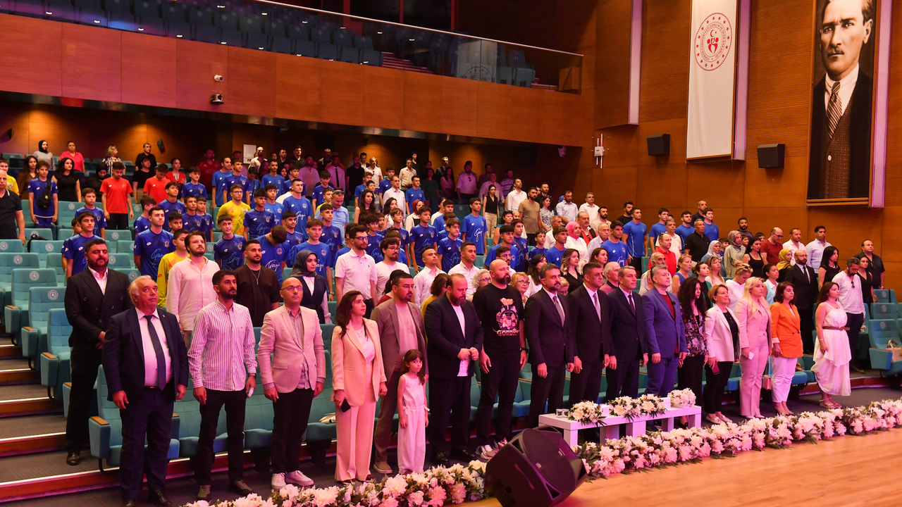 “Kamera Arkasından Hayata” projesinde ödüller sahiplerini buldu!