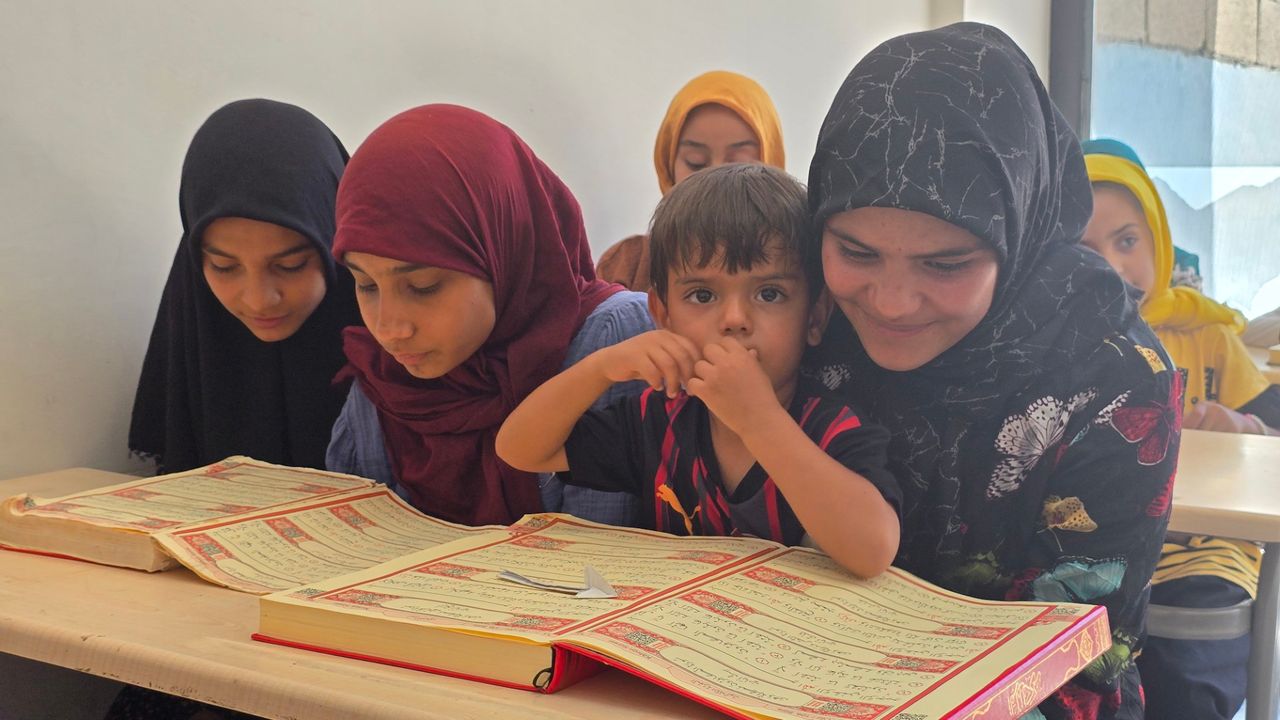 Eyyübiye’de kadınlar üretiyor, öğretiyor, güçleniyor