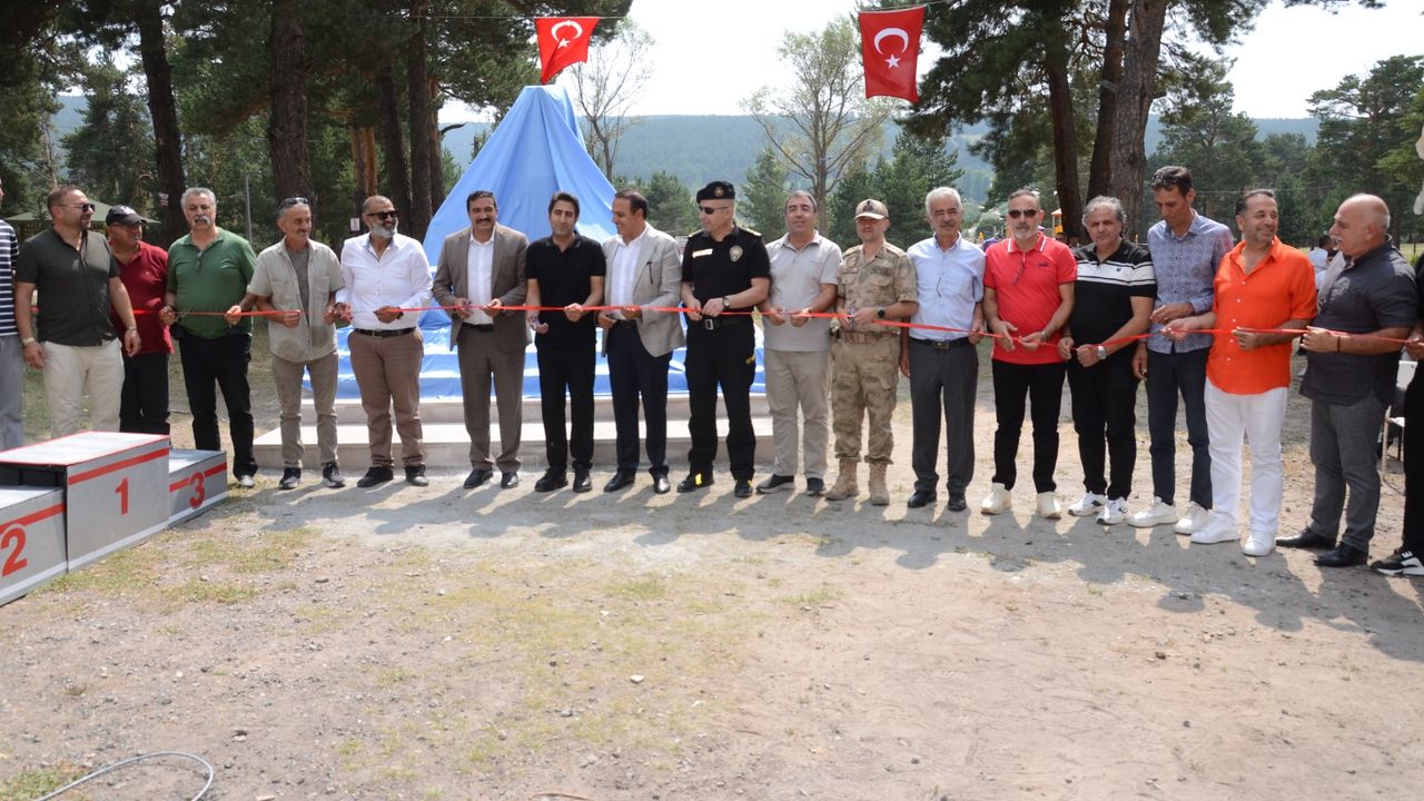 “Sarıkamış Bozayı Yaz Festivali” büyük bir coşku ile başladı