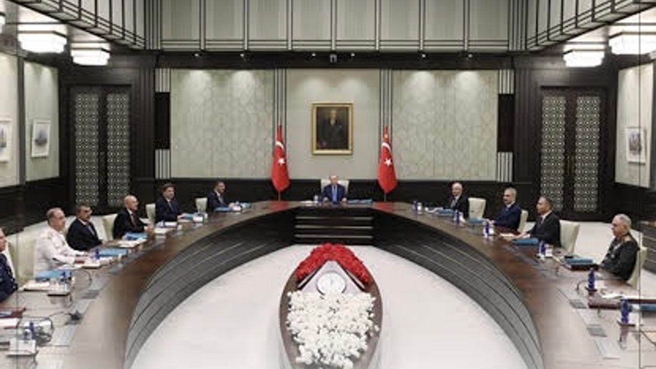 YAŞ kararları açıklandı: TSK’da üst düzey atamalar ve emeklilikler