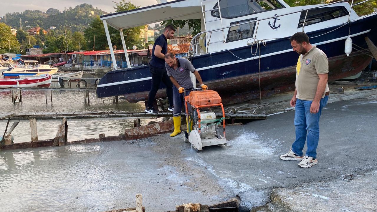 Bulancak Belediyesi kaçak balıkçı barınağını kapattı