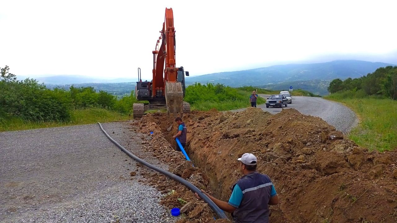 Balıkesir Belediye’si Kepsut’un Mehmetler Mahallesi’ni şebeke suyuna kavuşturdu