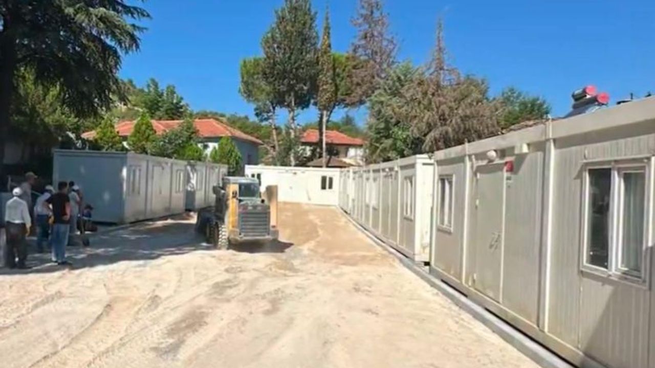 Sındırgı’da Konteyner Kent Kuruluyor