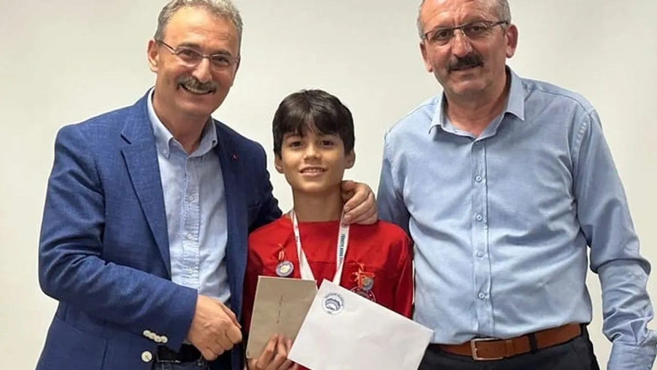 Minik şampiyon için onur programı