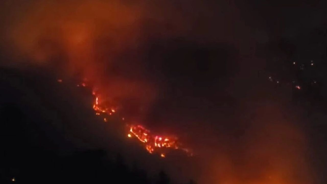 Mersin Silifke yanıyor! 4 mahalle tahliye edildi