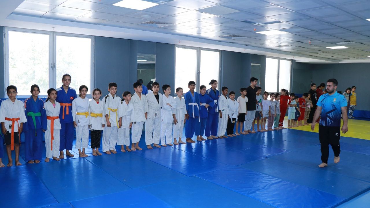 Sporun kalbi Haliliye’de atıyor: Minik judocular geleceğe hazırlanıyor